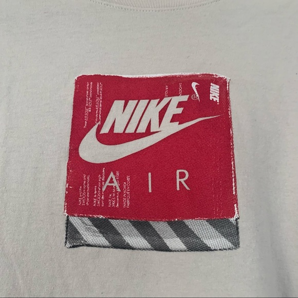 Men’s Nike T-Shirt - Picture 3 of 4
